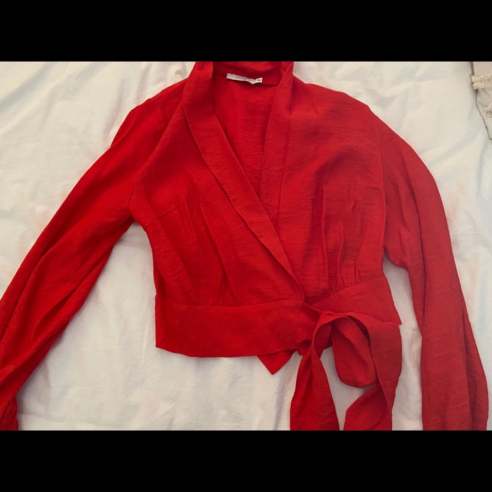 Long sleeve tie top